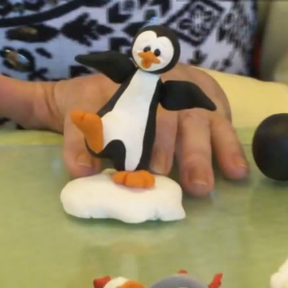 penguinfigurine