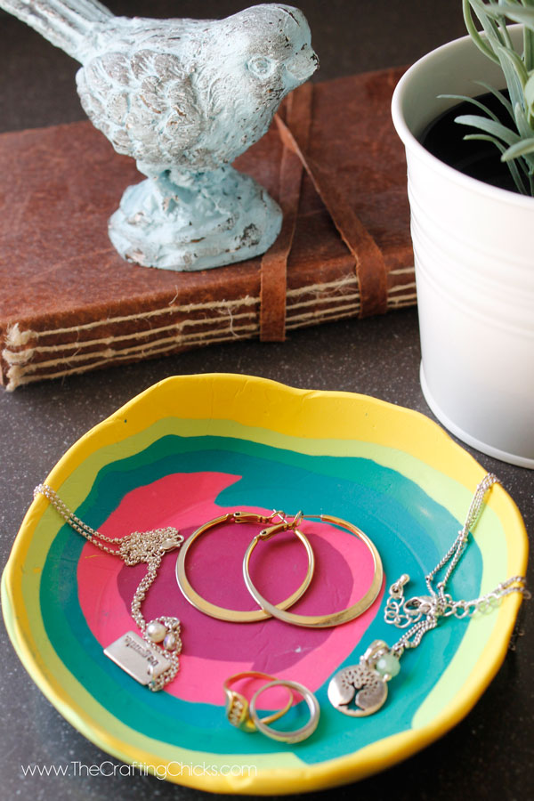 Fun-DIY-Jewelry-Dish