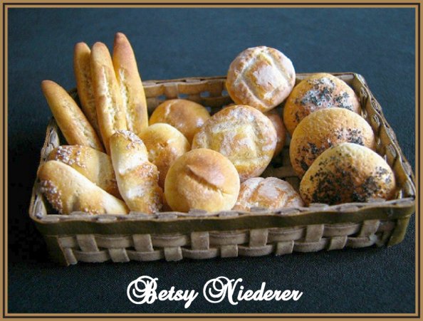 learn-to-make-miniature-bread