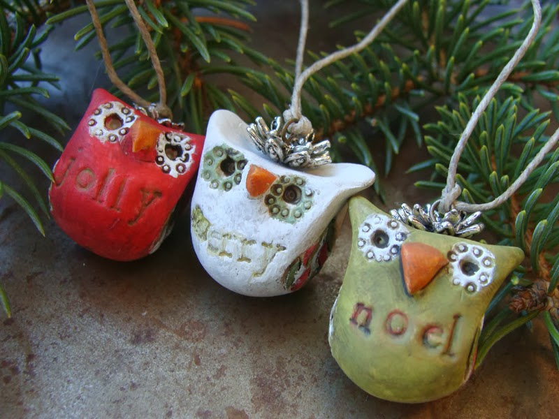 http://polymerclay.craftgossip.com/files/2015/12/owl-ornaments-humblebeads.jpg